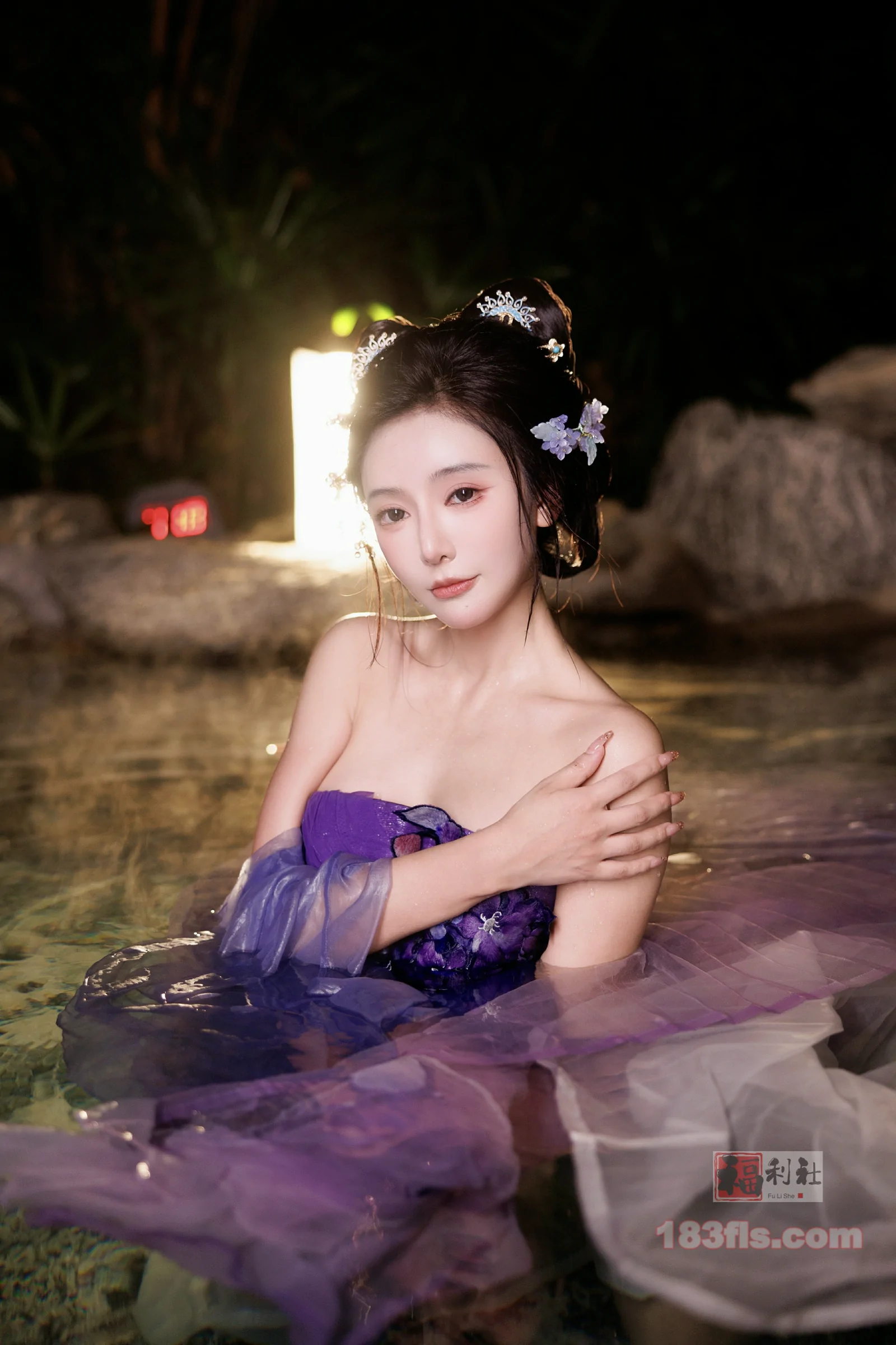 秀人网王馨瑶Yanni贵妃醉酒情趣古装湿身肉丝