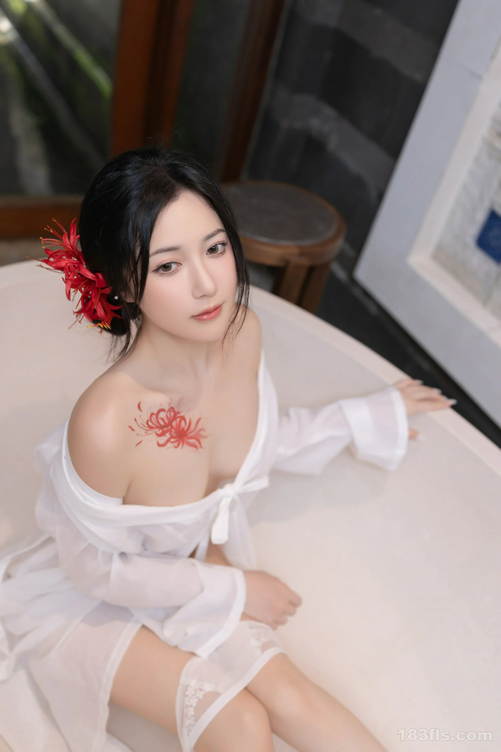 xiuren秀人网福利鱼子酱Fish大尺度私拍无码流出寂