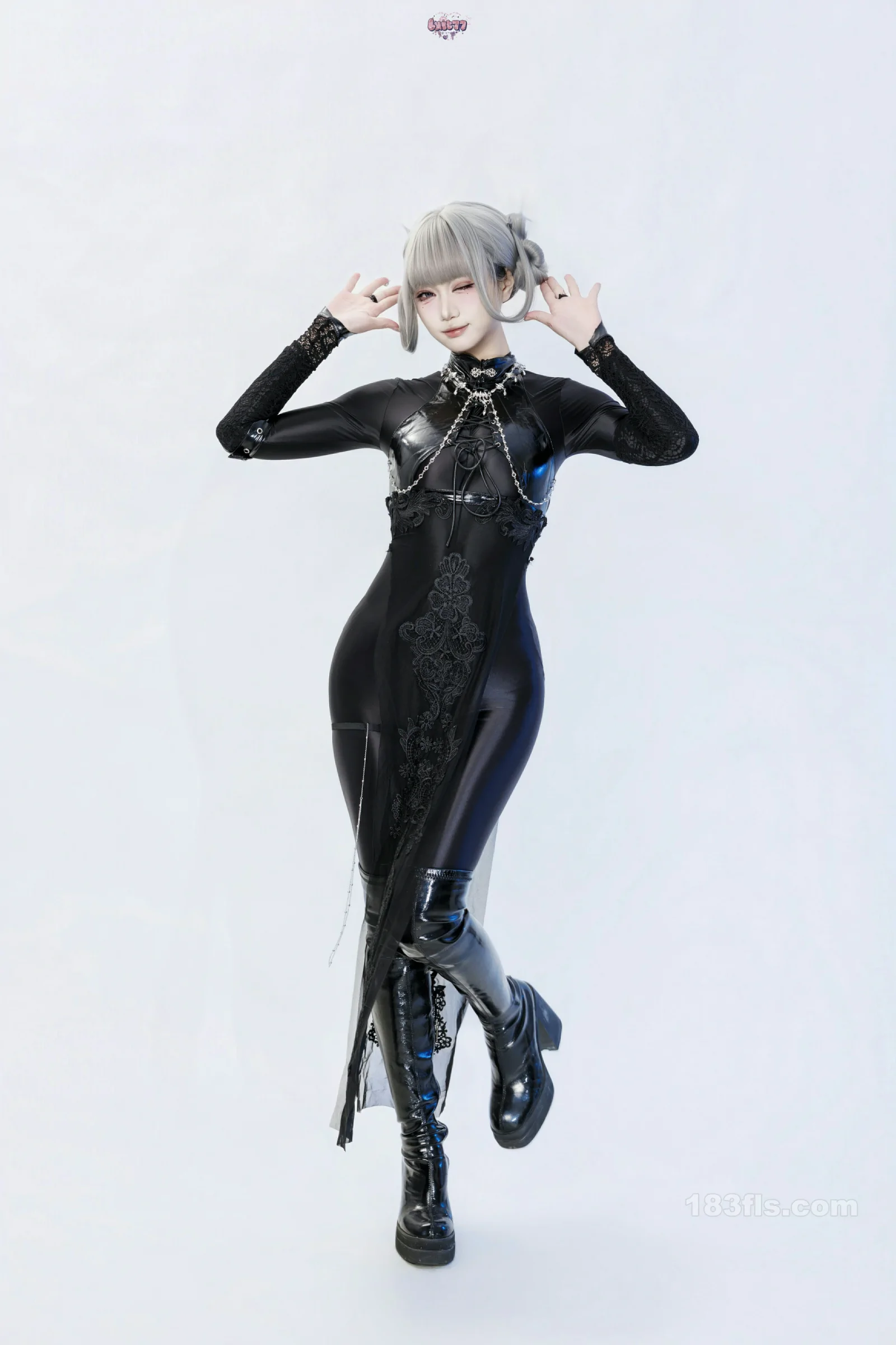 柒柒要乖哦 - 黑靡烟旗袍